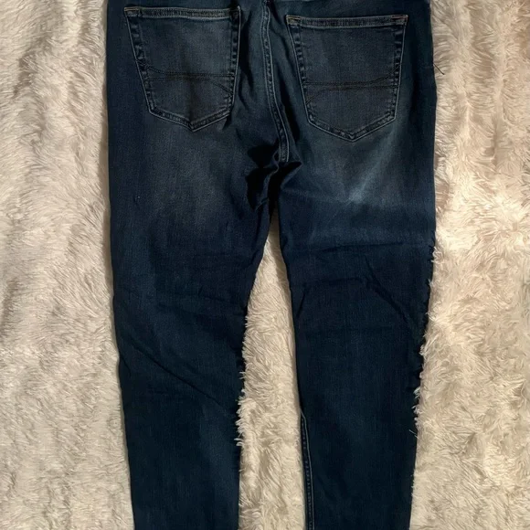 Men’s Hollister Jeans—LIKE NEW—Three Pair LOT - Picture 3 of 7